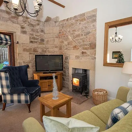 Oak Cottage, Castle Carrock, Luxurious And Characterful 1st Floor With Garden And Hot Tub Castle Carrock