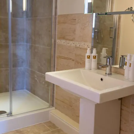 Oak Cottage, Castle Carrock, Luxurious And Characterful 1st Floor With Garden And Hot Tub